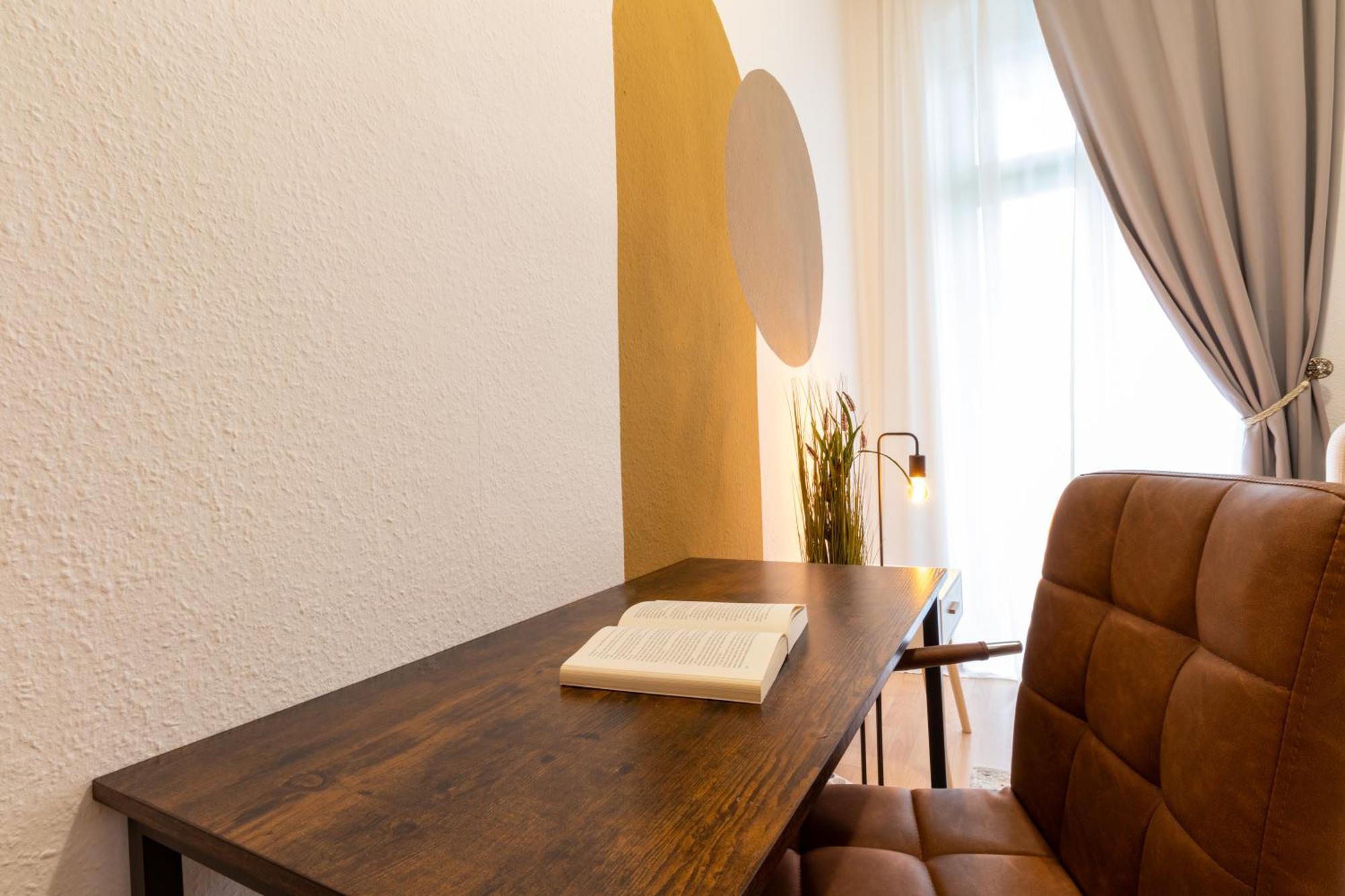Stadtnatur Apartment Am Kuechwald - Mit Balkon, Streaming-Tv, Badewanne, Arbeitsplatz Chemnitz Dış mekan fotoğraf