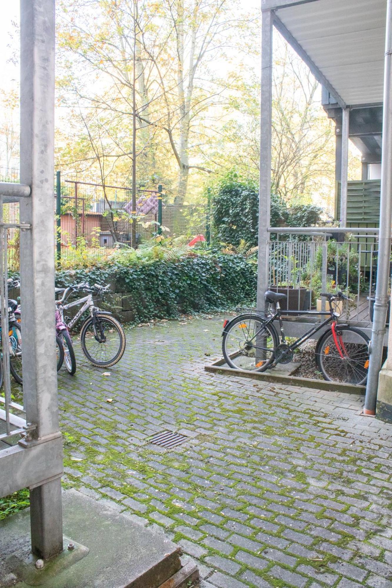 Stadtnatur Apartment Am Kuechwald - Mit Balkon, Streaming-Tv, Badewanne, Arbeitsplatz Chemnitz Dış mekan fotoğraf